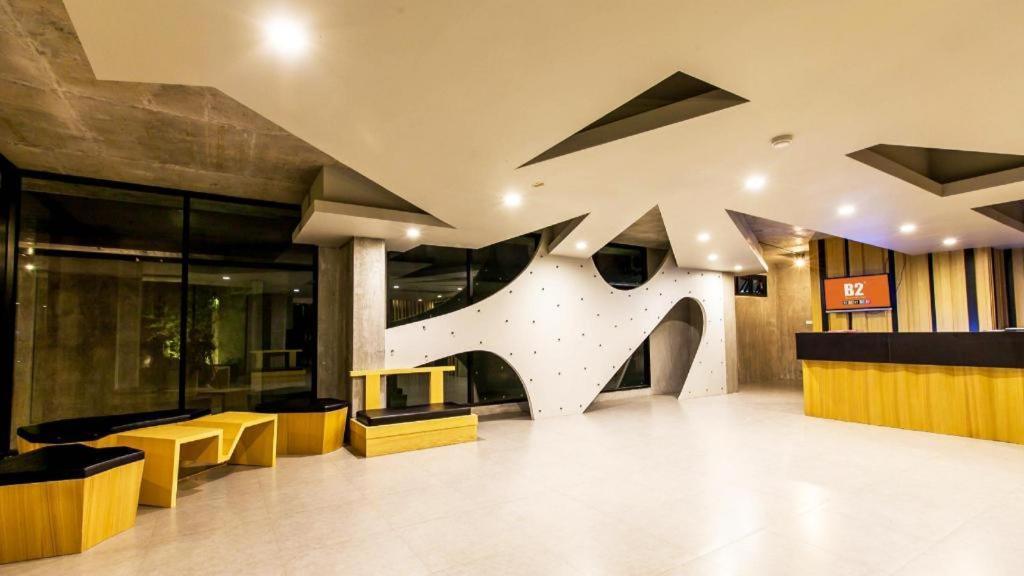 B2 Phuket Boutique & Budget Hotel Exteriör bild