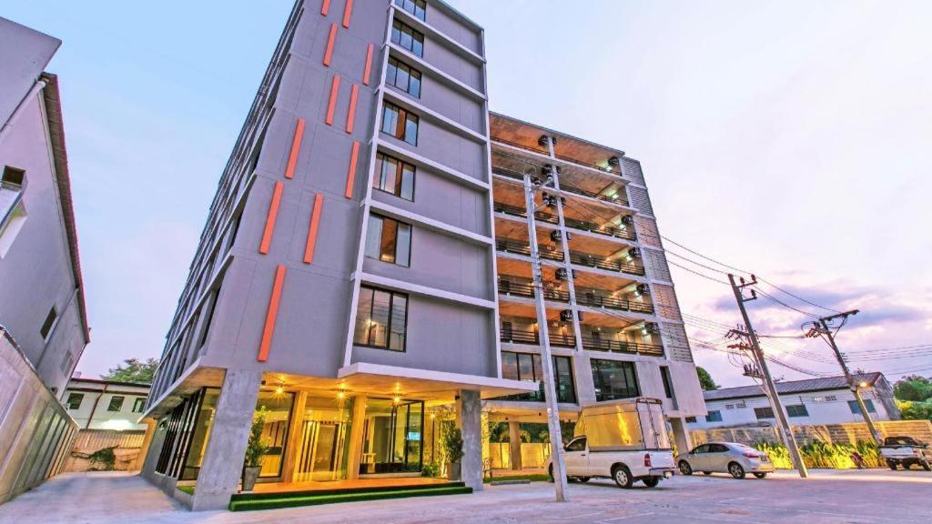 B2 Phuket Boutique & Budget Hotel Exteriör bild
