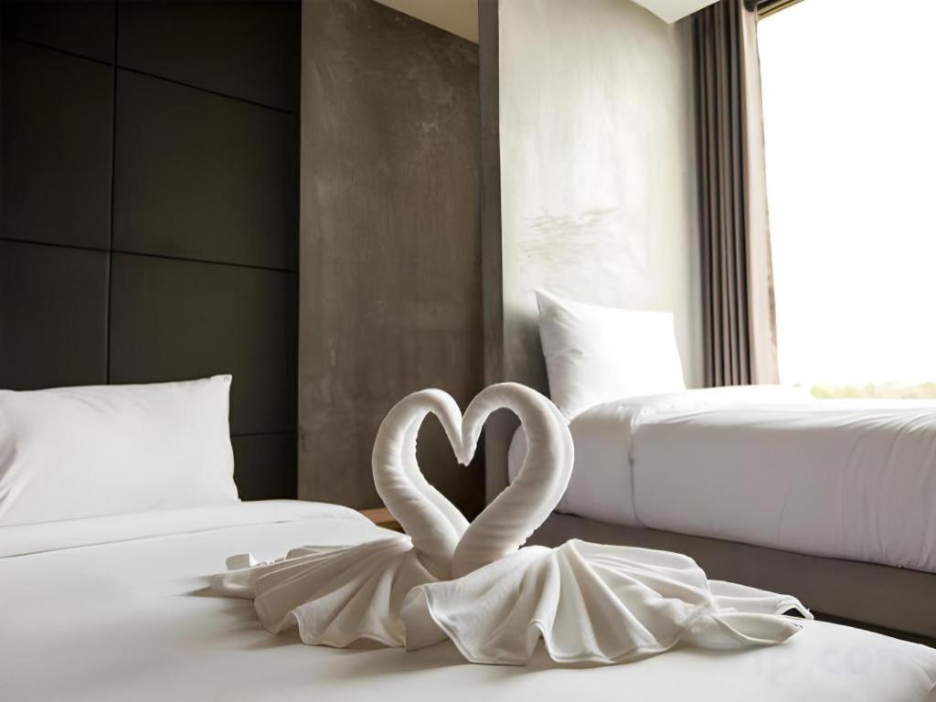 B2 Phuket Boutique & Budget Hotel Exteriör bild